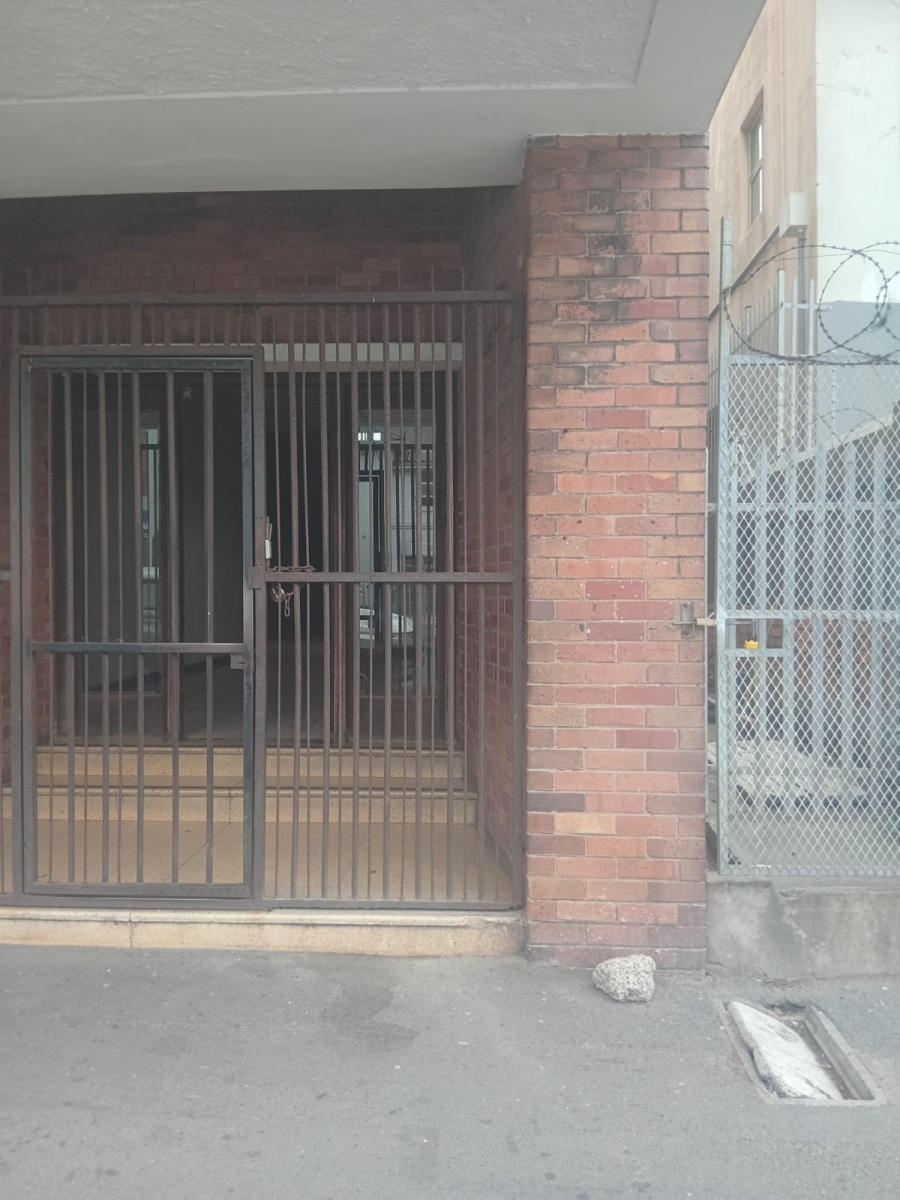 1 Bedroom Property for Sale in Southernwood Eastern Cape